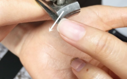 方指甲怎么剪好看图片-方指甲怎么修复手法好仪器