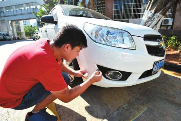 指甲油可以涂抹车辆划痕吗 指甲油可以修复汽车漆痕吗-图1