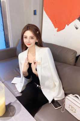 显白的女西服品牌推荐-图3